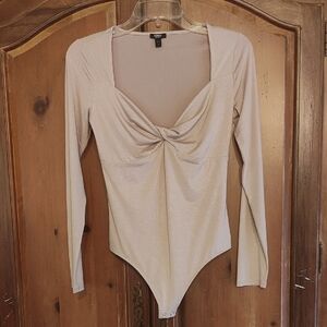 Express Shimmery Twist-Front Long Sleeve Bodysuit in Light Pink